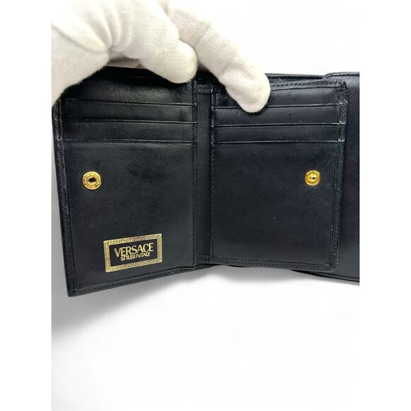 Gianni Versace Leopard Print Black Leather Trifold Wallet - Picture 7 of 8